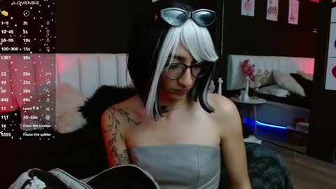 Meredith Alessandra online show from 04-01-26, 04:35