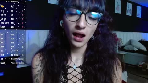 Snapshot of gotthic_met chatting on 04-30-26, 04:08 Meredith Alessandra online show from 04-30-26, 04:08