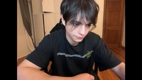 Creamcouple online show from 12-22-25, 05:59