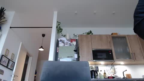 Snapshot of gr8stdaddy chatting on 10-06-25, 08:45 Mister Blue online show from 10-06-25, 08:45