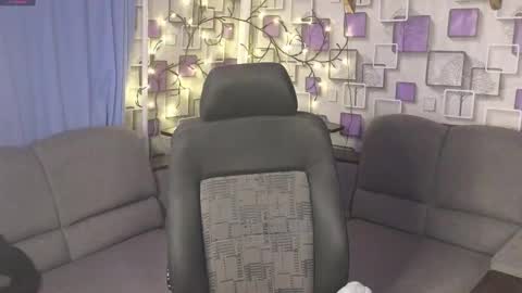 Snapshot of grace054 chatting on 09-10-25, 10:43 Grace online show from 09-10-25, 10:43