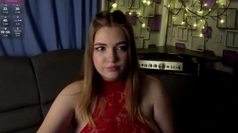 Snapshot of grace054 chatting on 10-12-25, 11:37 Grace online show from 10-12-25, 11:37