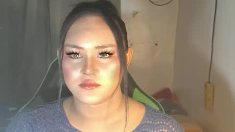 Snapshot of grace_atebets chatting on 03-22-26, 06:33 Grace De Magiba online show from 03-22-26, 06:33