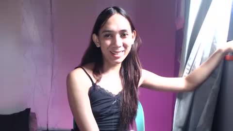 Snapshot of grace_for_youuu chatting on 11-27-25, 05:09 HoneyGrace online show from 11-27-25, 05:09