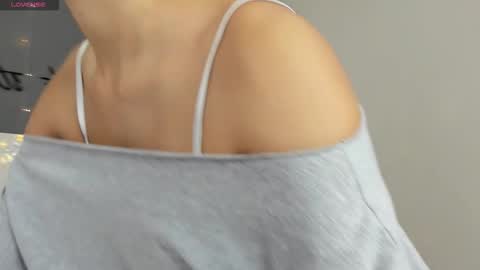 grace_louis online show from 12-15-25, 04:28