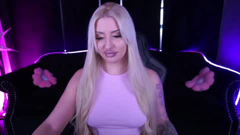 gracedaviess online show from 05-01-26, 01:05
