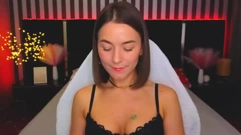 Snapshot of gracefulmichelle chatting on 05-18-26, 07:41 gracefulmichelle online show from 05-18-26, 07:41