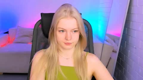 Grace Glamour online show from 11-14-25, 05:17