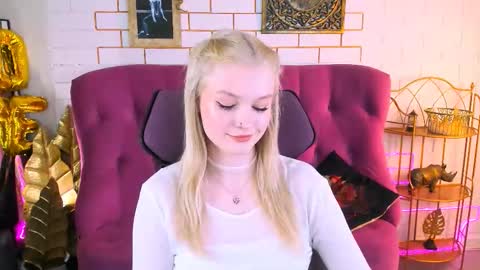 Grace Glamour online show from 11-19-25, 01:11