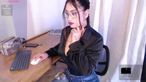  Im Sofia  online show from 01-11-25, 04:48