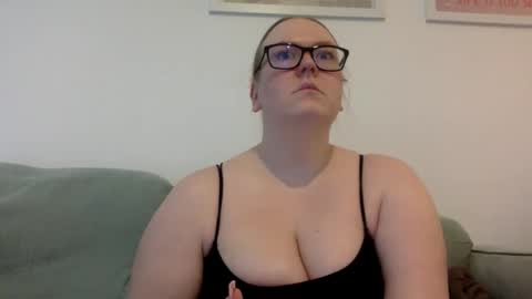 Snapshot of graceloves69 chatting on 05-14-26, 09:38 Grace Loves online show from 05-14-26, 09:38