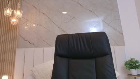 Grace  online show from 11-30-25, 02:21