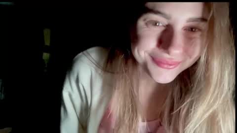 Snapshot of gracetorrezz chatting on 02-21-25, 04:51 gracetorrezz online show from 02-21-25, 04:51