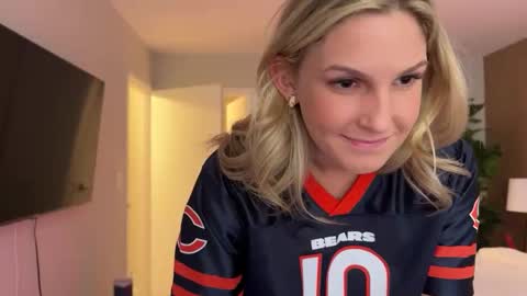 Gracie Mae online show from 01-12-25, 04:50