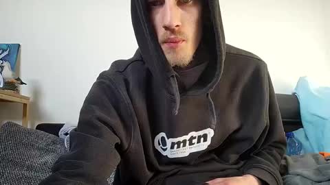 Snapshot of graff4 chatting on 01-03-25, 10:52 Smallcom online show from 01-03-25, 10:52