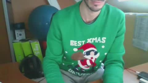 Snapshot of grandbi chatting on 12-23-24, 10:21 grandbi online show from 12-23-24, 10:21