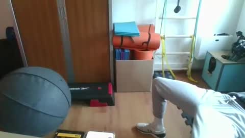 grandbi online show from 02-09-26, 10:52