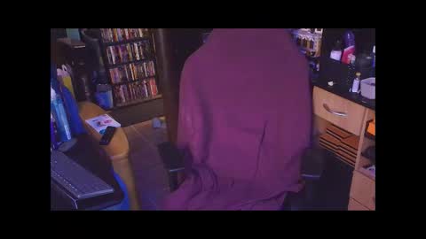 Snapshot of granitecock71 chatting on 01-18-25, 06:24 Christopher online show from 01-18-25, 06:24