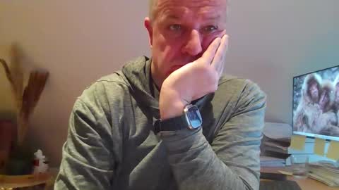 grau197077 online show from 02-11-26, 08:52