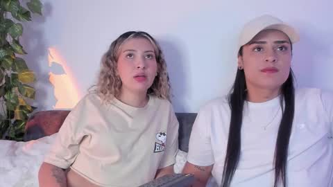 Snapshot of grave_duo chatting on 09-18-25, 03:52 GRAVE DUO online show from 09-18-25, 03:52