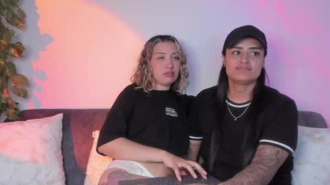 Snapshot of grave_duo chatting on 09-30-25, 04:39 GRAVE DUO online show from 09-30-25, 04:39