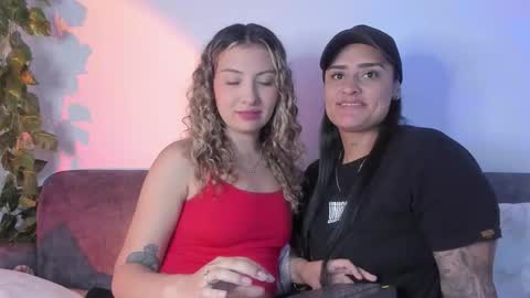 Snapshot of grave_duo chatting on 10-12-25, 04:22 GRAVE DUO online show from 10-12-25, 04:22