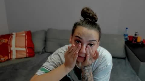 Anna online show from 02-02-26, 04:11