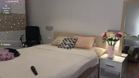 Ray online show from 01-16-25, 07:20