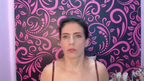 Snapshot of great_pussy20 chatting on 05-31-26, 06:09 Isabella online show from 05-31-26, 06:09