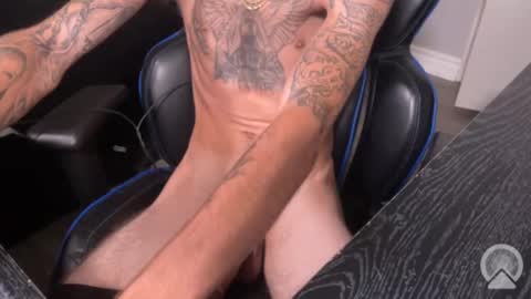 Mr. Heavy online show from 10-30-25, 03:35