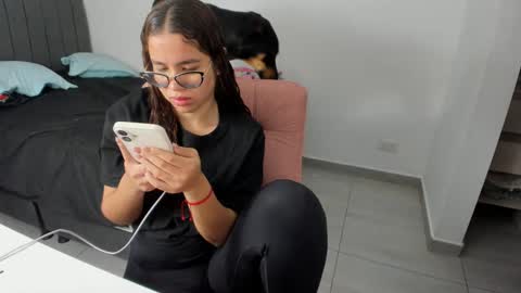 GreciaRuiz online show from 10-01-25, 11:22