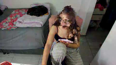 GreciaRuiz online show from 04-29-26, 01:21