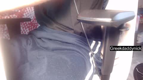 Snapshot of greekdaddynickofficial chatting on 10-21-25, 11:33 greekdaddynickofficial online show from 10-21-25, 11:33