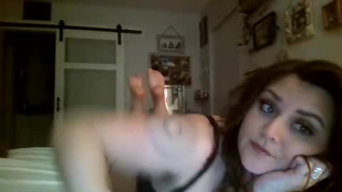 Snapshot of greeneyedbombshell chatting on 01-16-25, 06:25 greeneyedbombshell online show from 01-16-25, 06:25