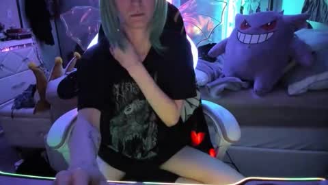 GreenEyedLovexo online show from 11-21-25, 08:35