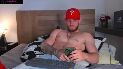 Snapshot of greeneyes_col chatting on 12-04-24, 02:31 Juan online show from 12-04-24, 02:31