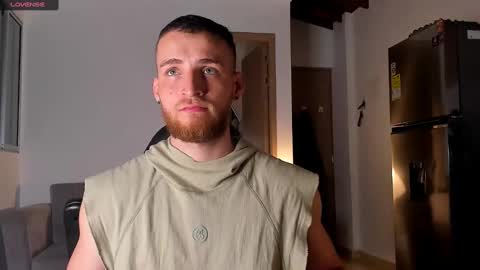 Snapshot of greeneyes_col chatting on 02-06-25, 04:53 Juan online show from 02-06-25, 04:53