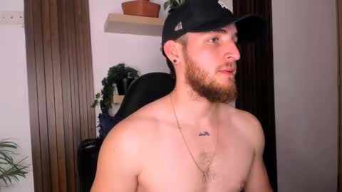 Snapshot of greeneyes_col chatting on 12-03-25, 12:29 Juan online show from 12-03-25, 12:29