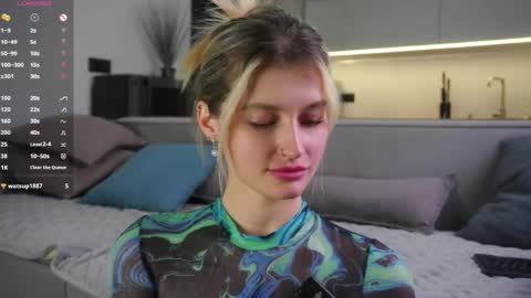 Kelly online show from 04-26-26, 02:15