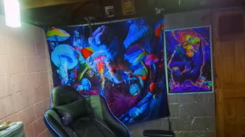 Snapshot of greenlungs8195 chatting on 02-16-25, 09:48 Greenlungs8195 online show from 02-16-25, 09:48