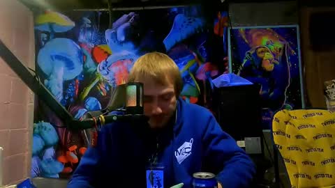 Snapshot of greenlungs8195 chatting on 02-28-25, 05:26 Greenlungs8195 online show from 02-28-25, 05:26