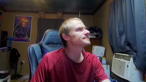 Snapshot of greenlungs8195 chatting on 09-11-25, 08:36 Greenlungs8195 online show from 09-11-25, 08:36