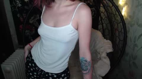 Lina online show from 12-18-25, 10:21