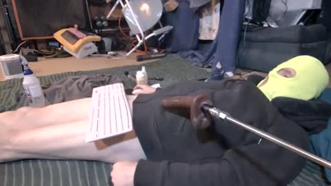 electrogee1 online show from 12-17-24, 05:18