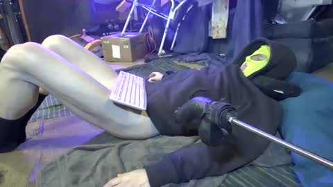 electrogee1 online show from 12-25-24, 08:07