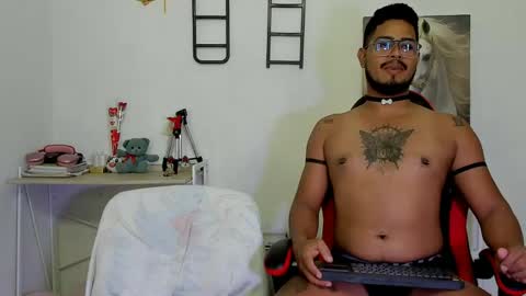 Snapshot of gregoriiandmax chatting on 05-23-26, 12:27 Gregori online show from 05-23-26, 12:27