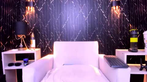 Snapshot of gregory_sforza chatting on 10-29-25, 03:03 GregorySforza online show from 10-29-25, 03:03