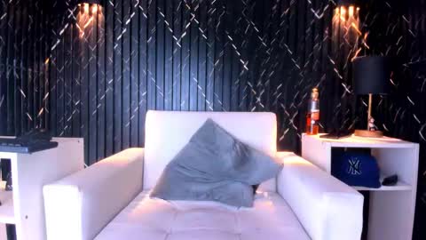 GregorySforza online show from 11-28-25, 12:24