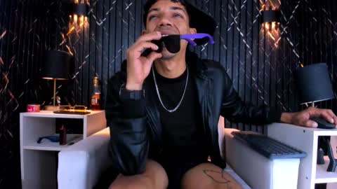 Snapshot of gregory_sforza chatting on 12-16-25, 04:23 GregorySforza online show from 12-16-25, 04:23