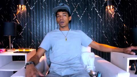 Snapshot of gregory_sforza chatting on 12-20-25, 06:04 GregorySforza online show from 12-20-25, 06:04